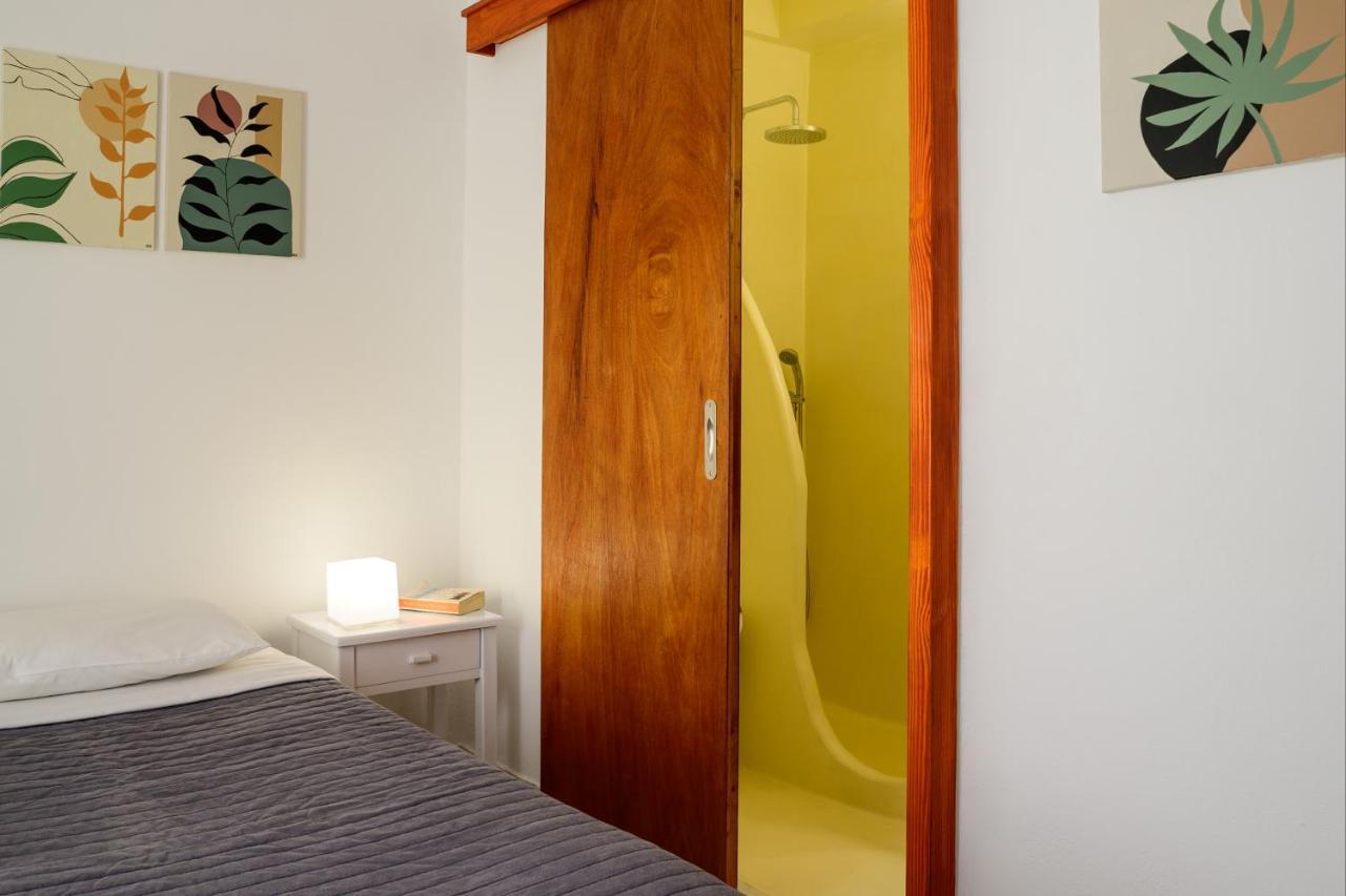 Single Room,1097960850:JPEG