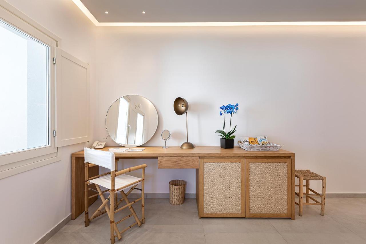 Suite Sunset con piscina pequeña climatizada