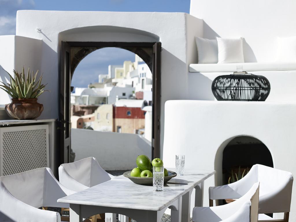 Captain's Suite mit Blick auf die Caldera