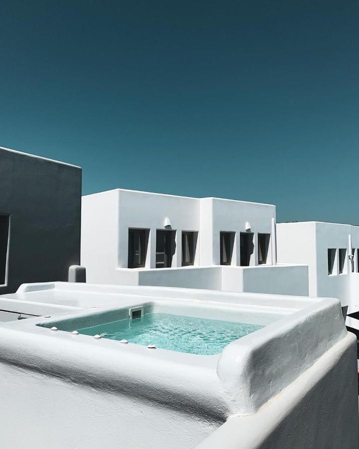 Honeymoon Suite with Outdoor Hot Tub,1284763168:JPEG