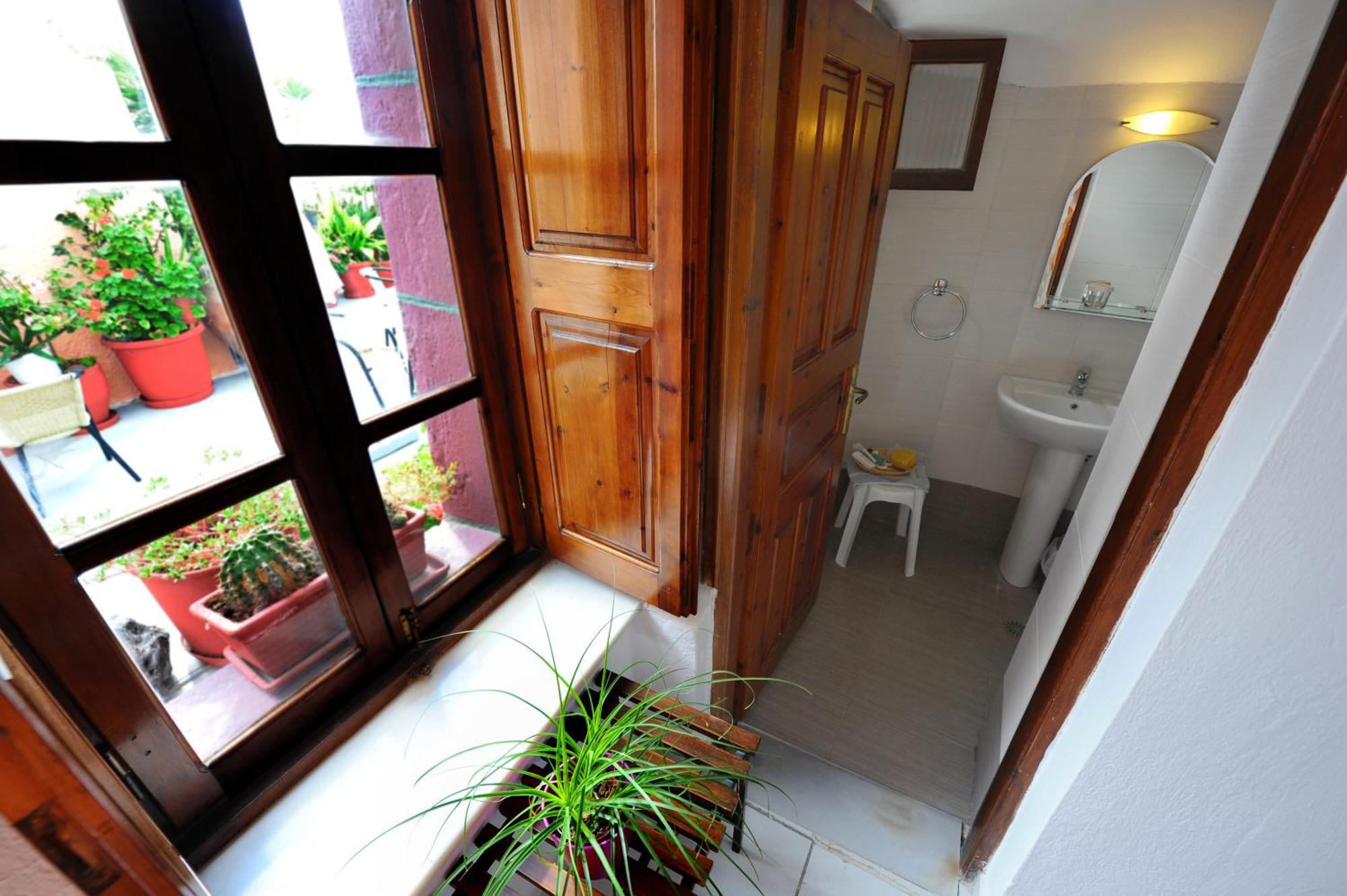 Single Room,1208217688:JPEG