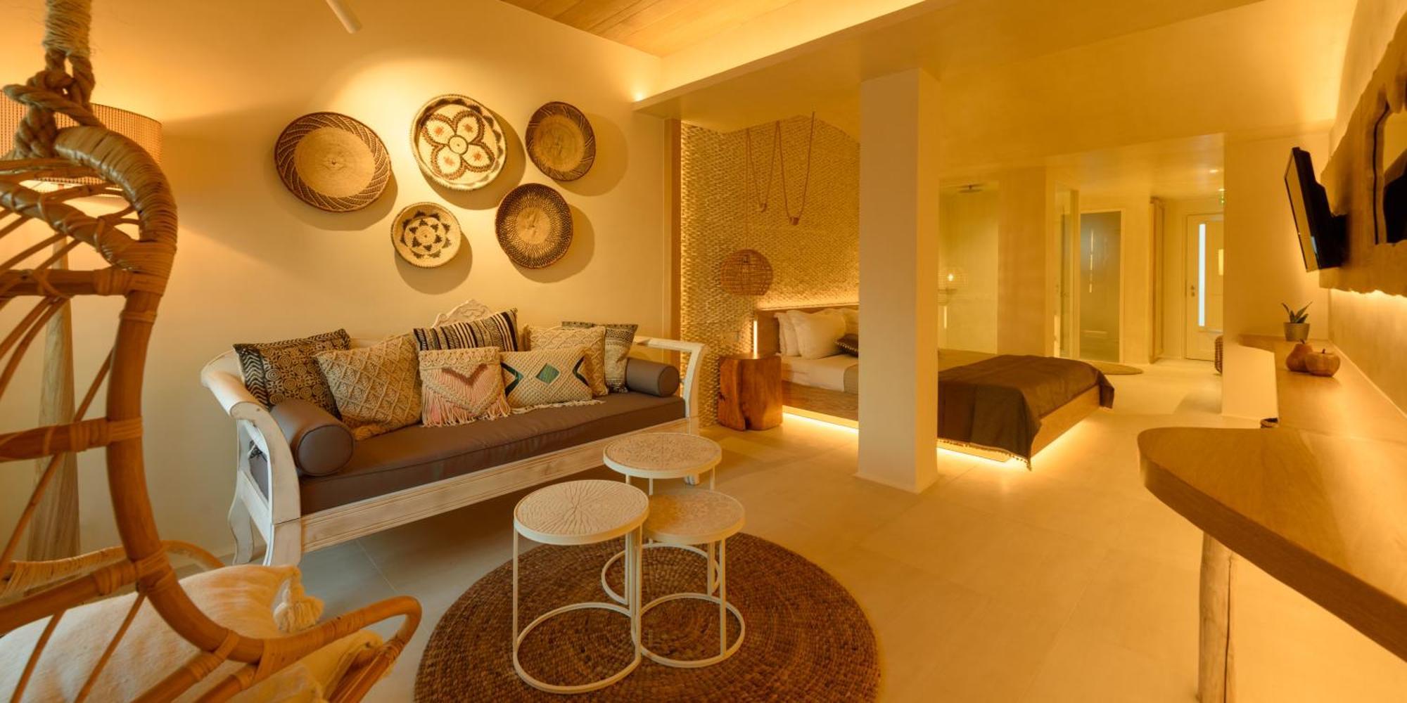 Suite Heated Jacuzzi Sea View