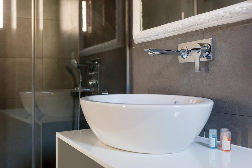 Hébergement Supérieur Double - Vue sur Piscine ou sur Mer
