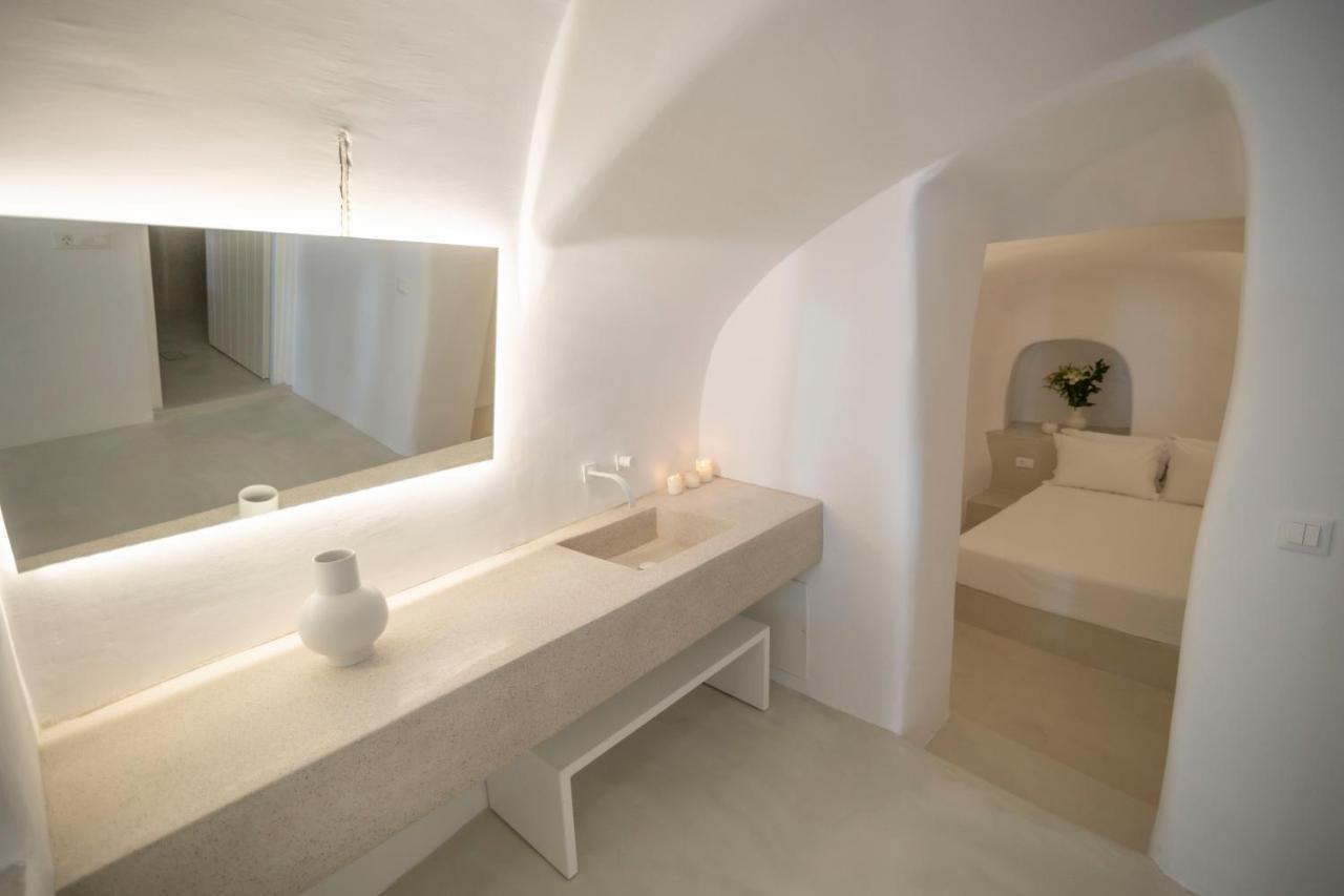 One-Bedroom Apartment Sea View