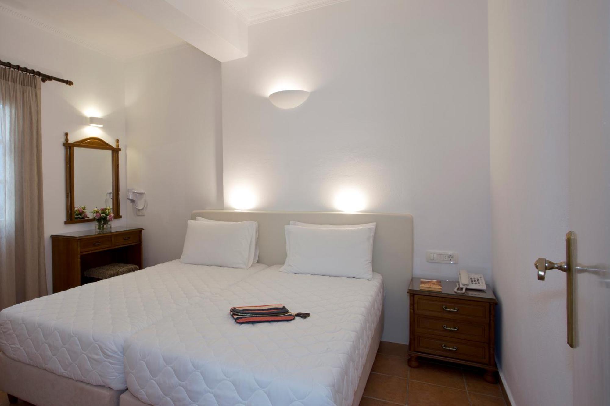 One-Bedroom Apartment,1273249000:JPEG