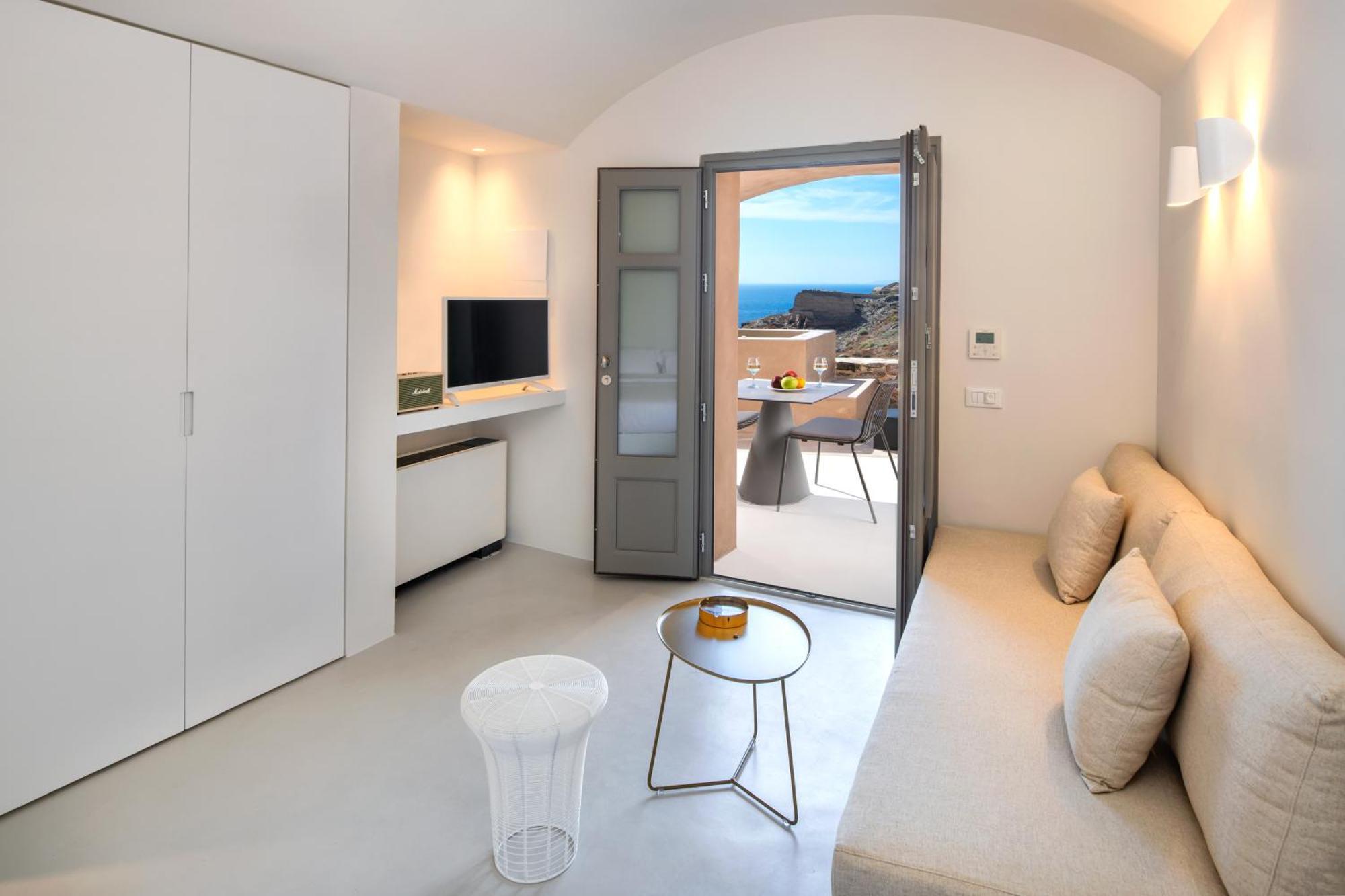 Superior Jetted tub Suite Sea View