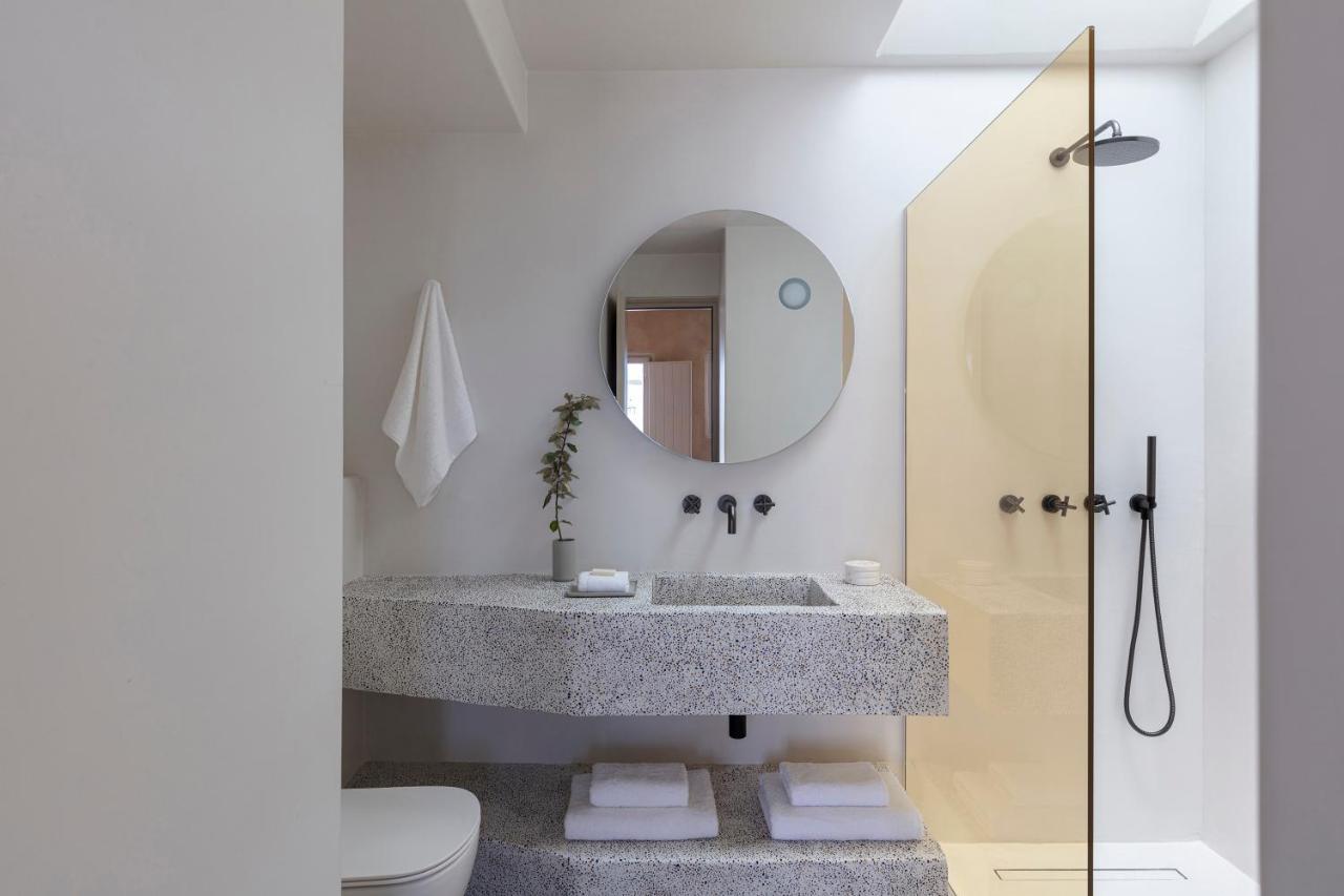 Suite with Hot Tub