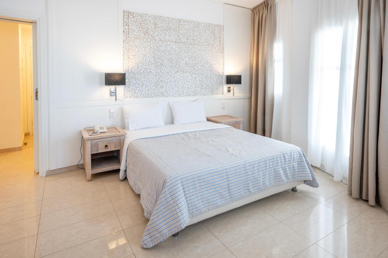 Junior Suite,1377156533:JPEG