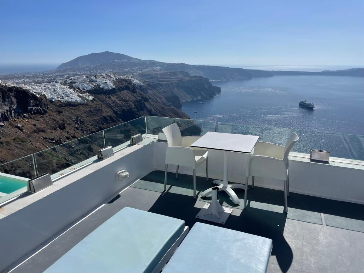 Caldera Mare Suite Hot Tub