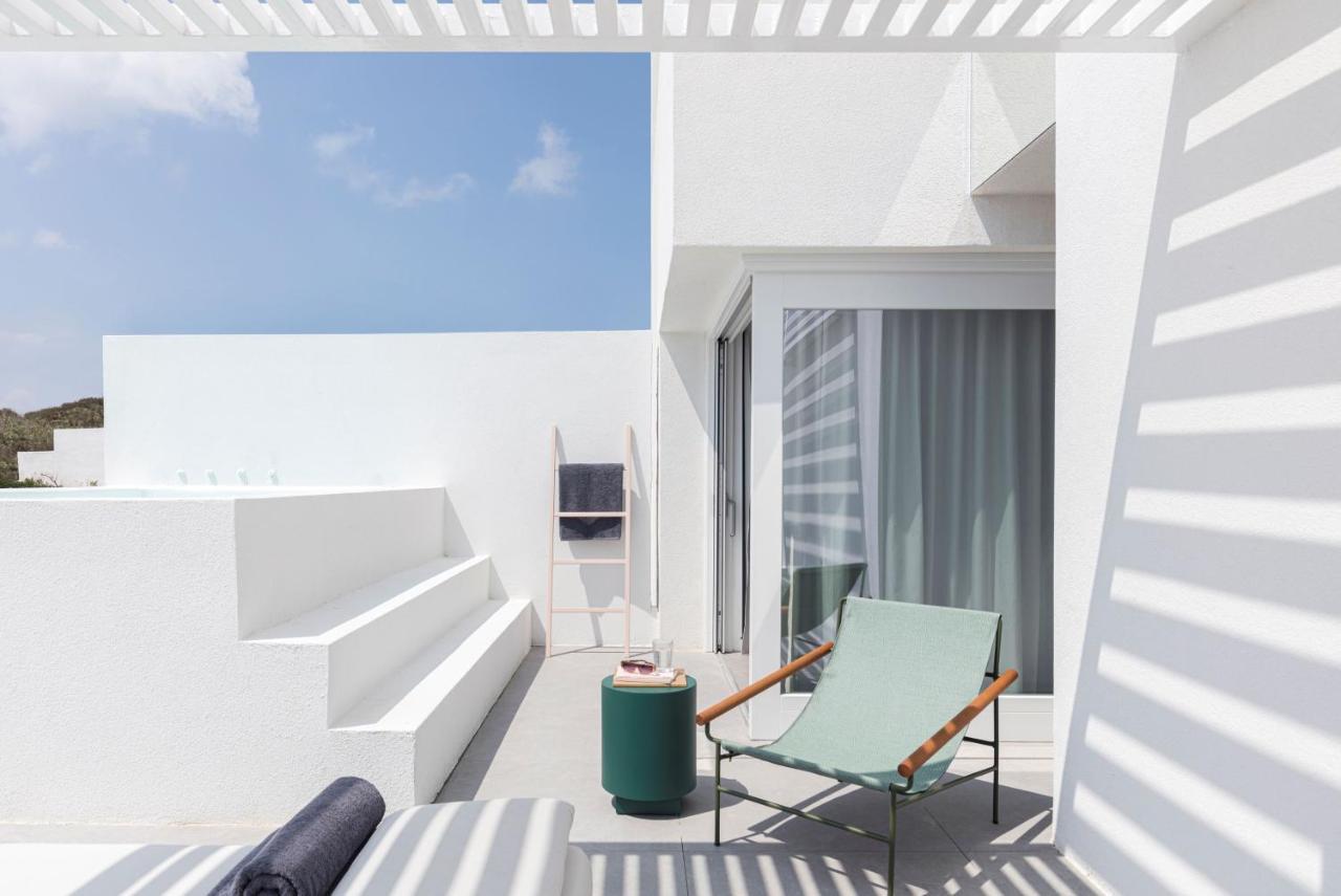 Honeymoon Suite with Private Heated Plunge Pool & Sea View