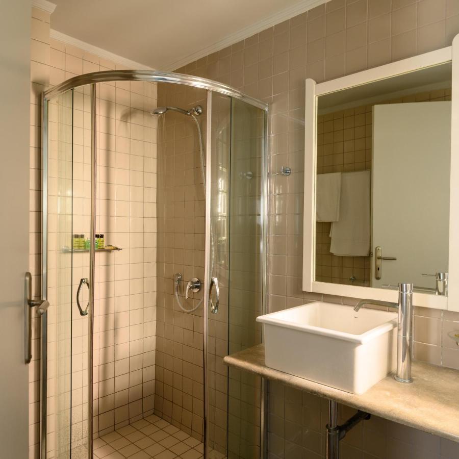 Double Room,1498711969:JPEG
