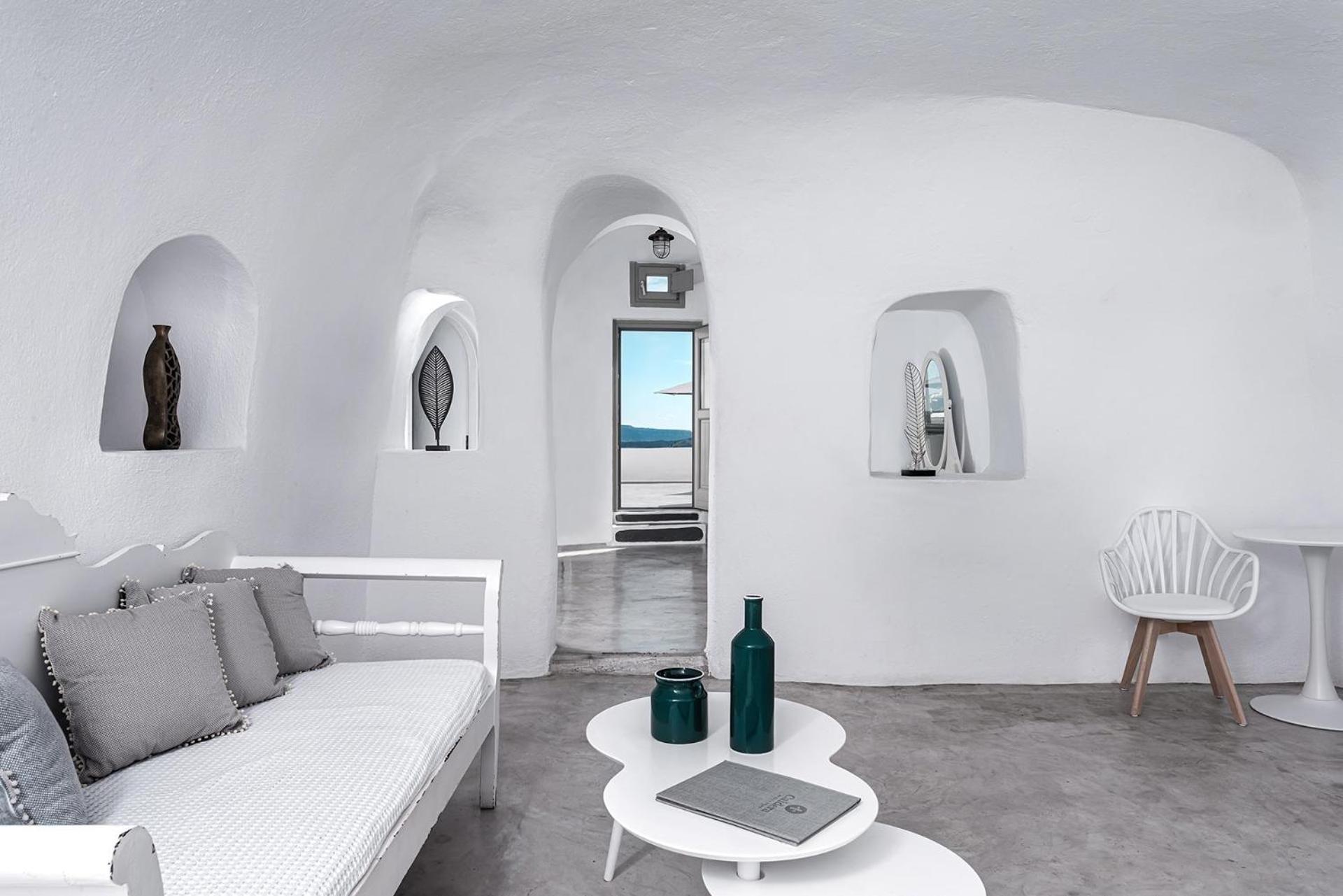 Emerald Suite Indoor Private Hot Tub