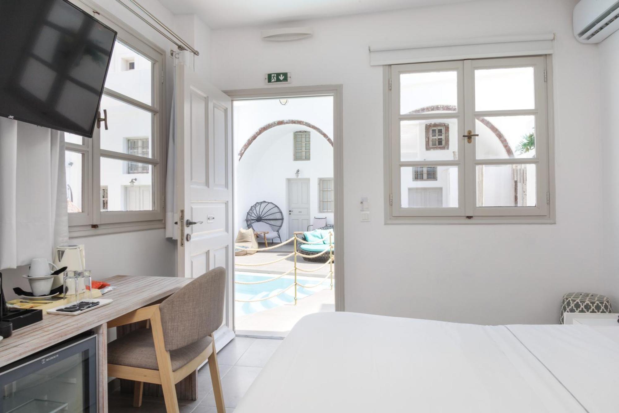 Junior Suite Pool View