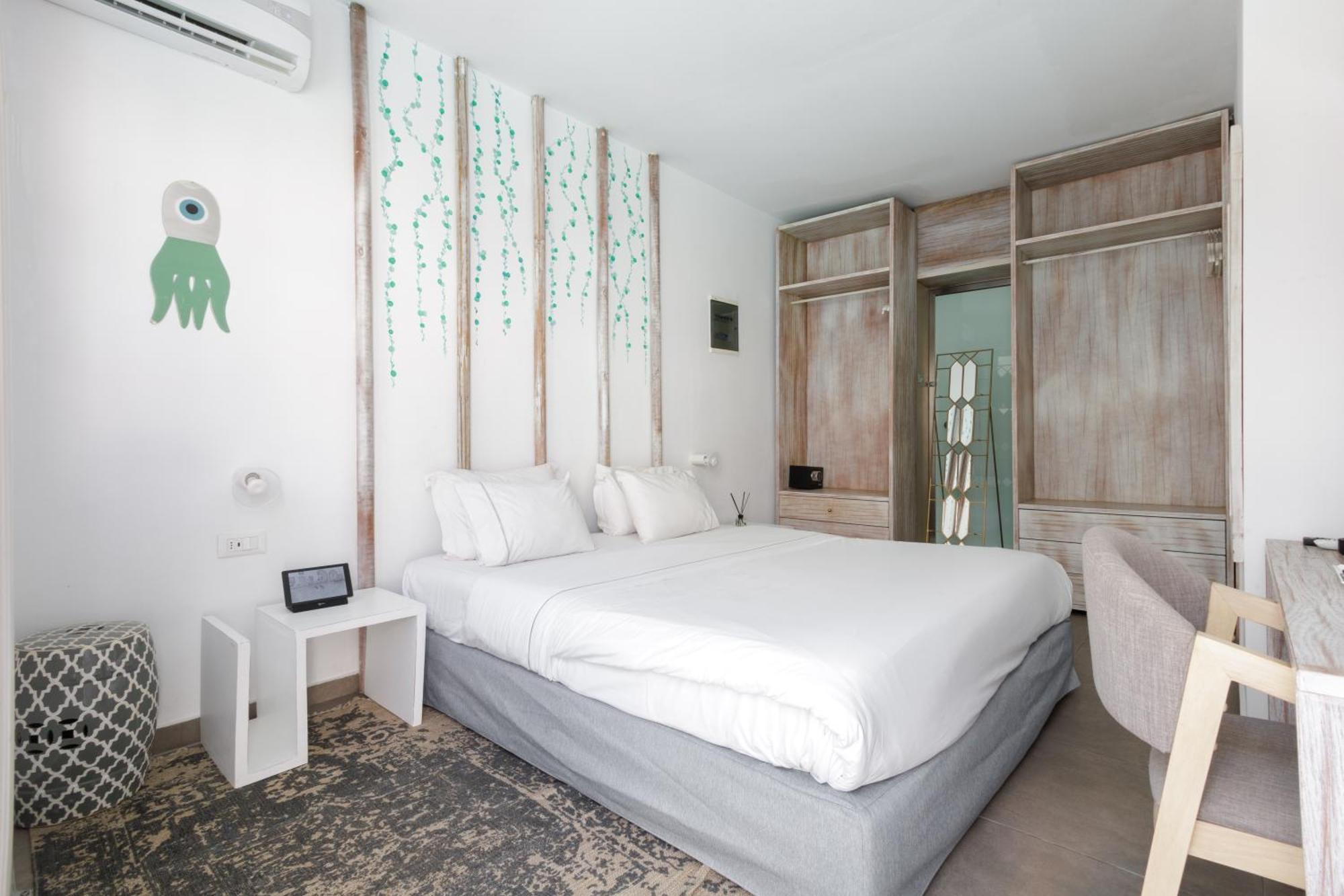 Junior Suite Pool View
