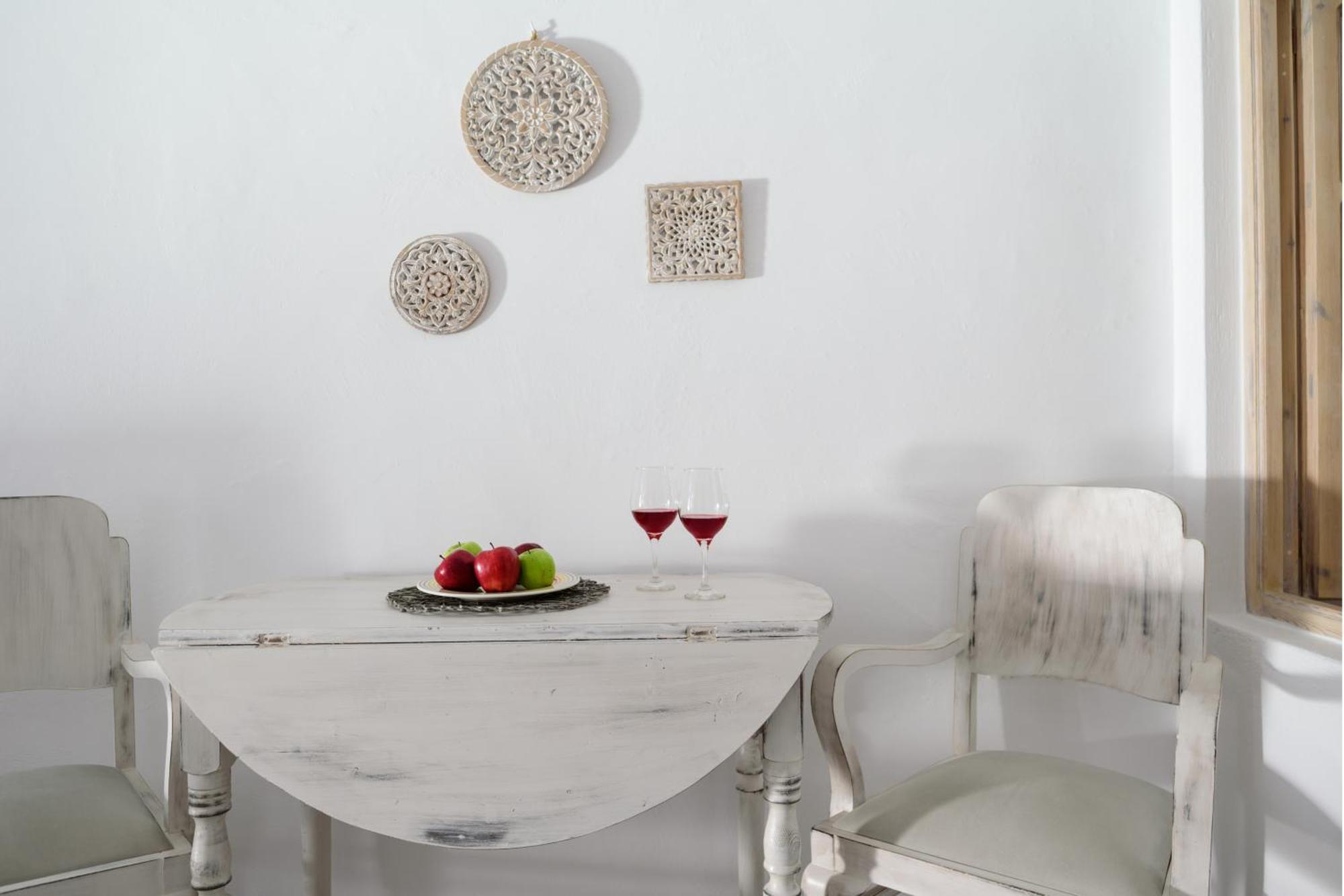 Elegant Cave Suite – Caldera Sea view & Volcano View