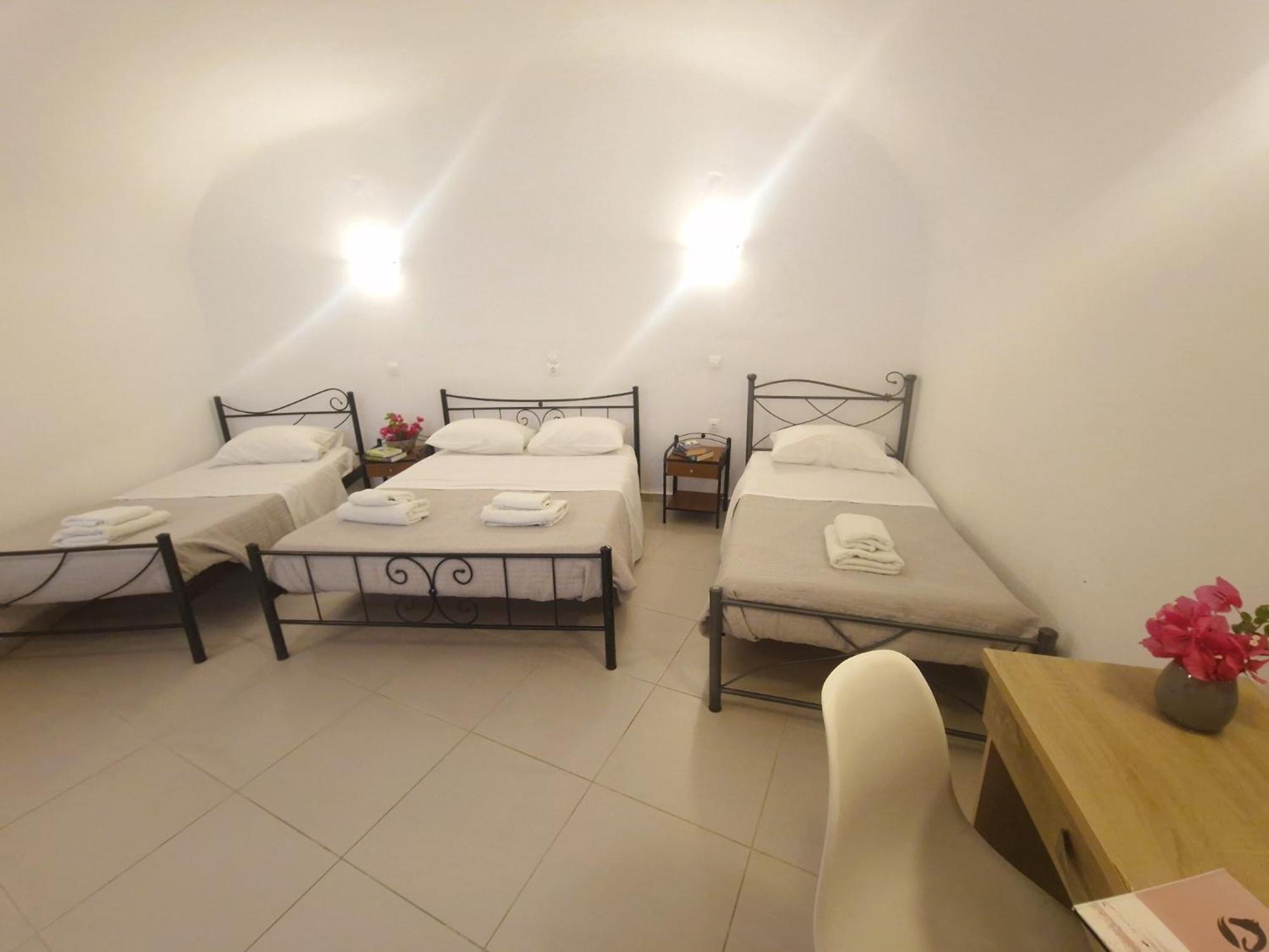 Cave Quadruple Room Semi basement