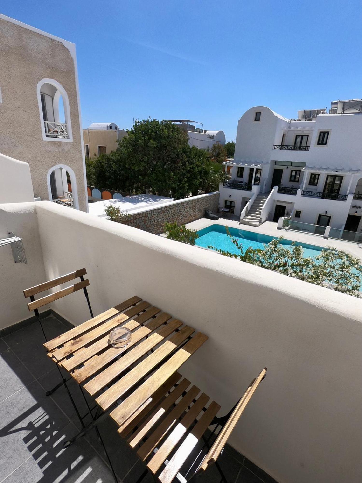 Double Studio Pool View