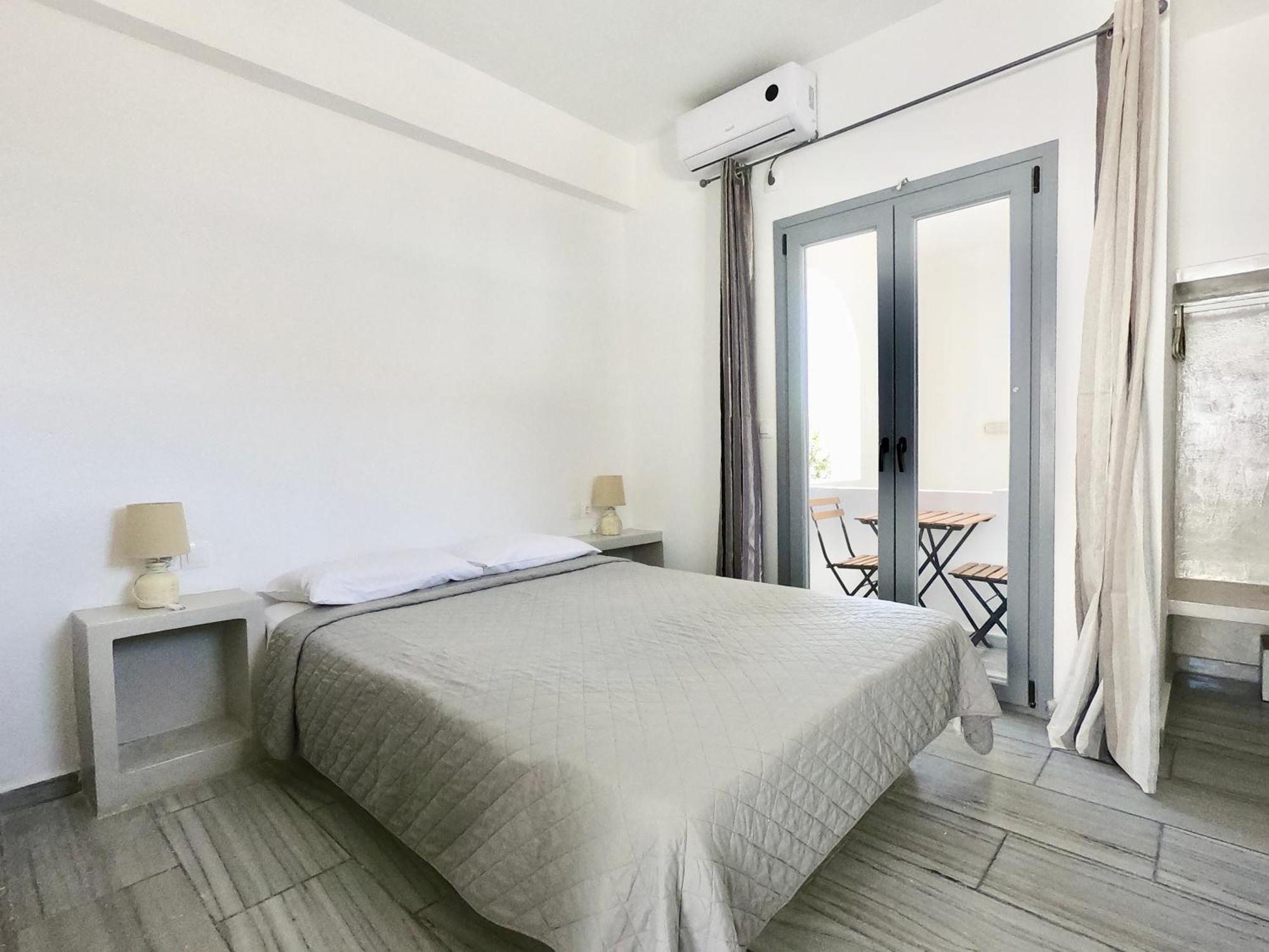 Nova Economy Double Room internal view