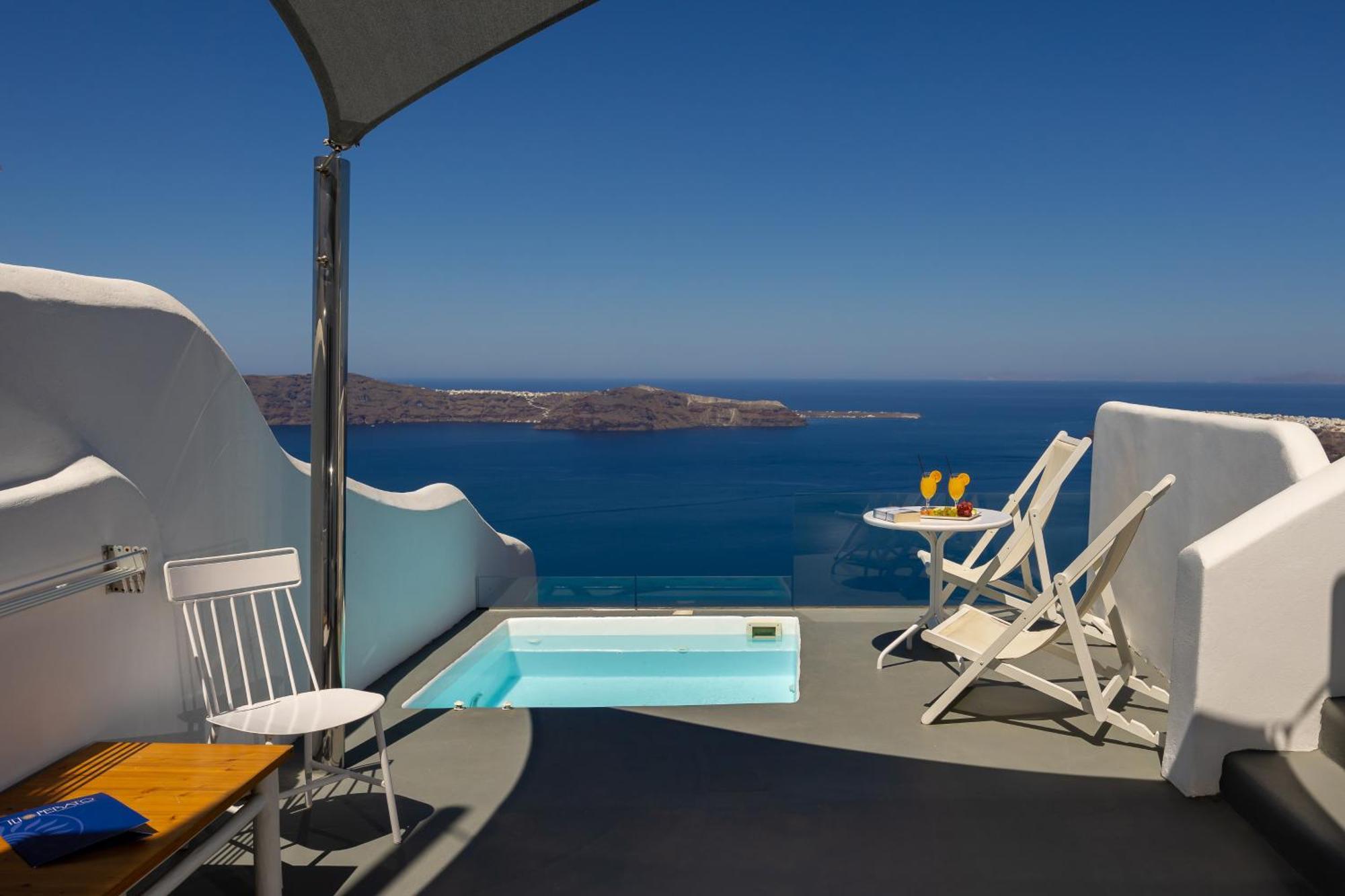 Deluxe Double Room Hot Tub Caldera View