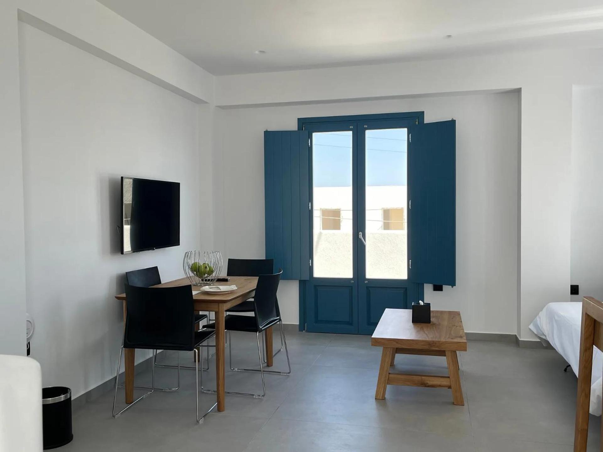 Comfort Deluxe Family Courtyard Room