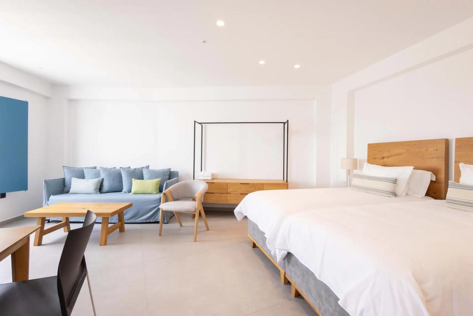 Comfort Deluxe Family Courtyard Room