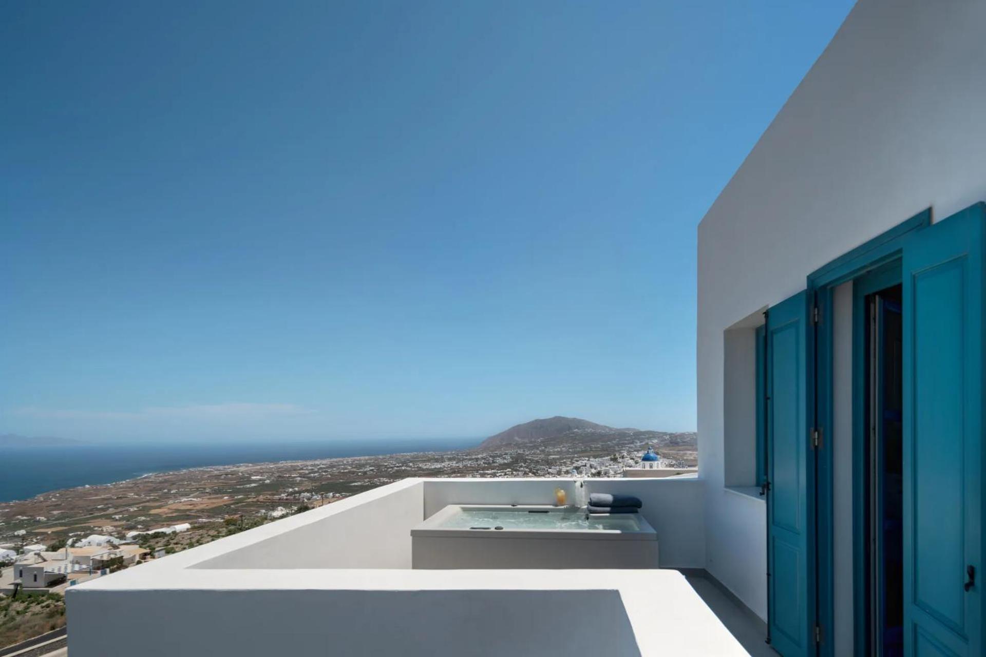Santorini Sunrise Suite
