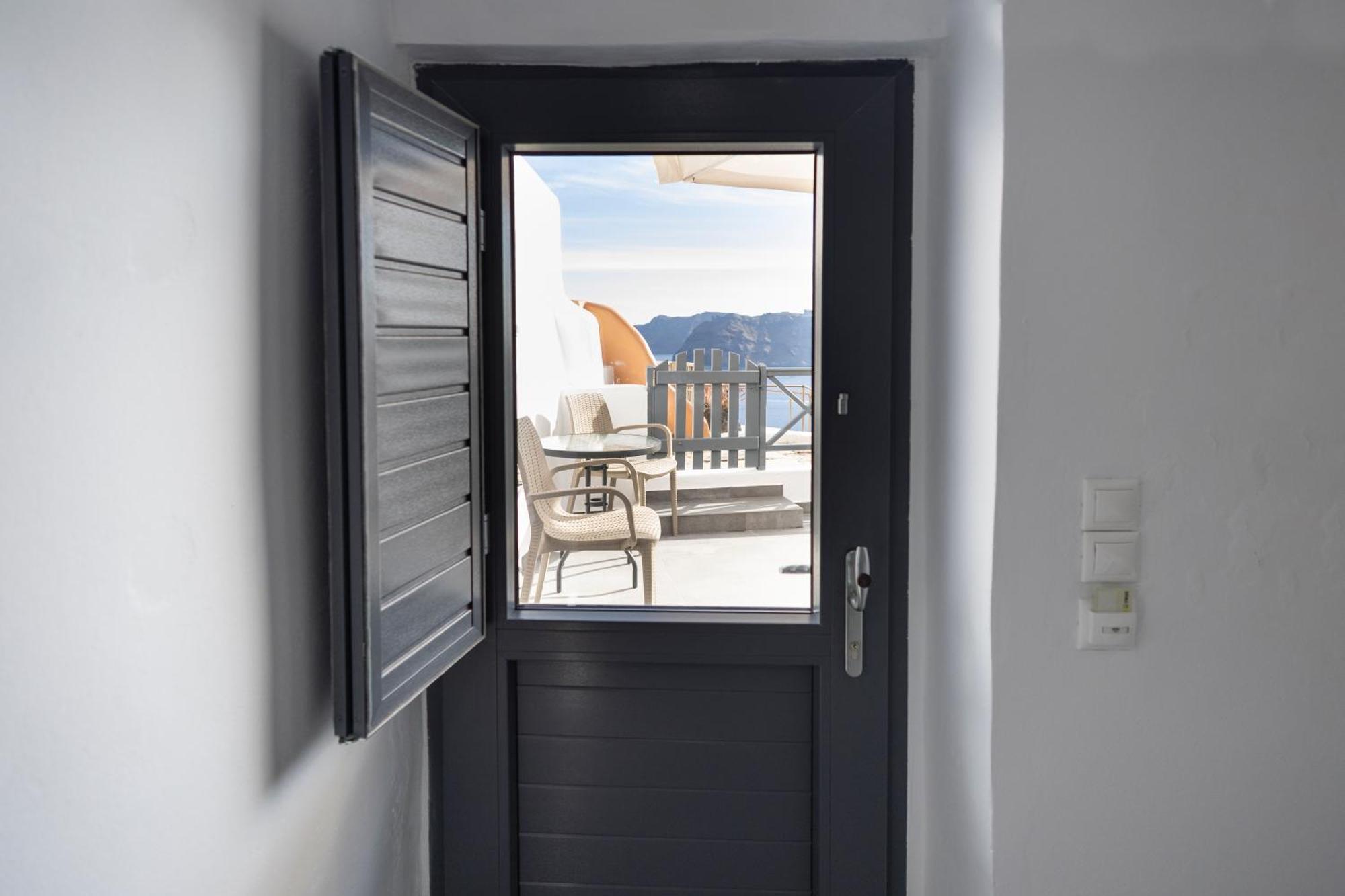 studio sea view 2