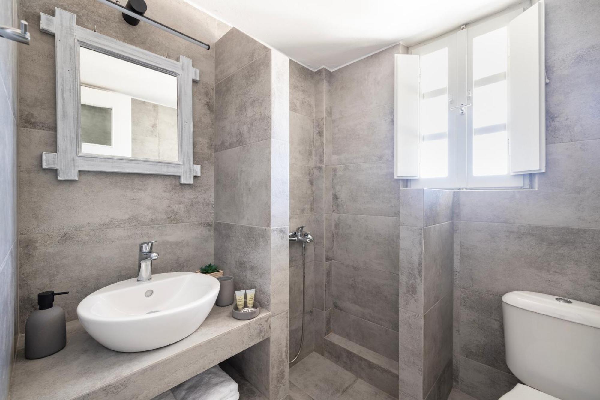 Apartment with Sea View,1627214149:JPEG