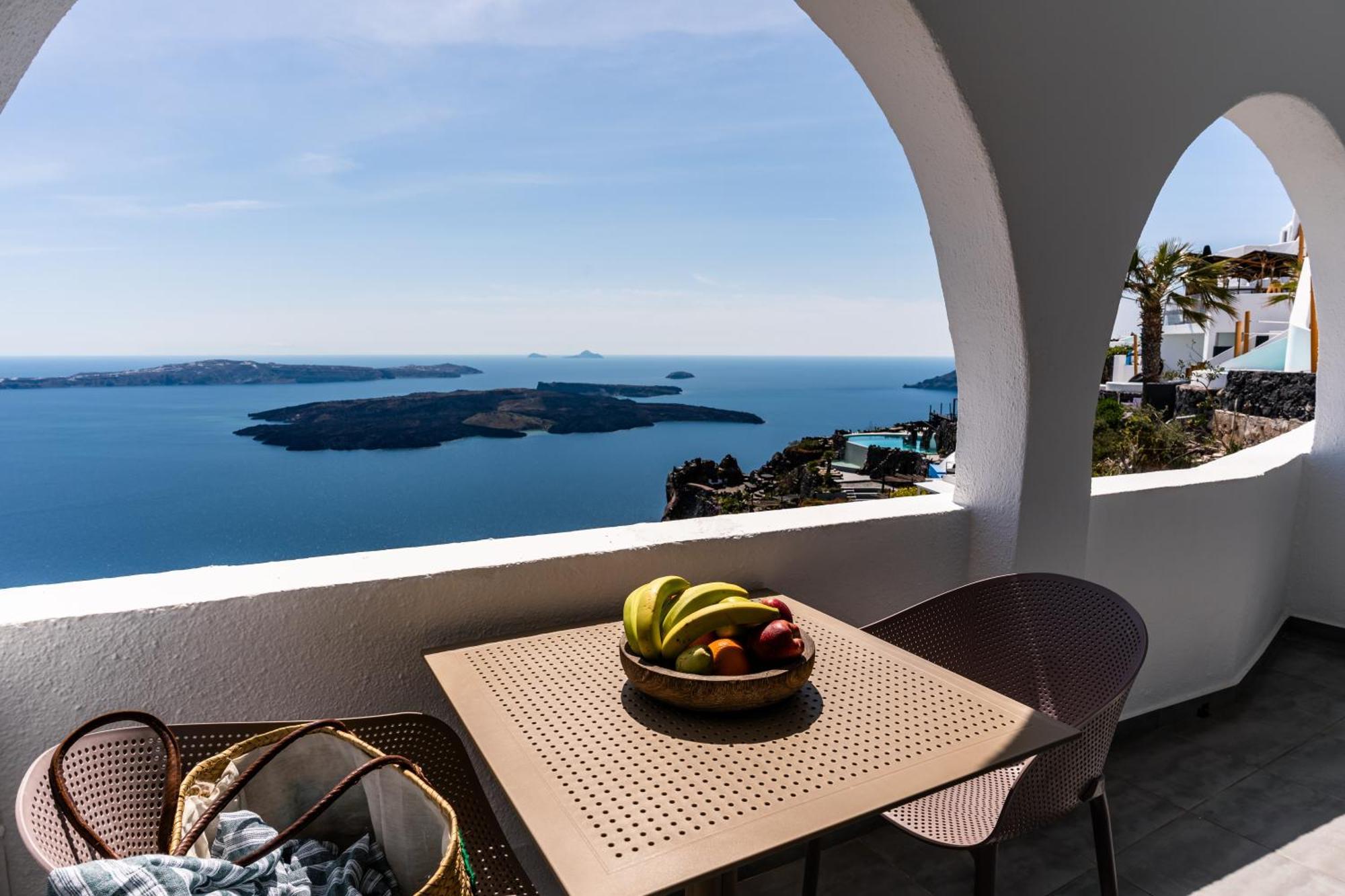 Standard Double Room Caldera View