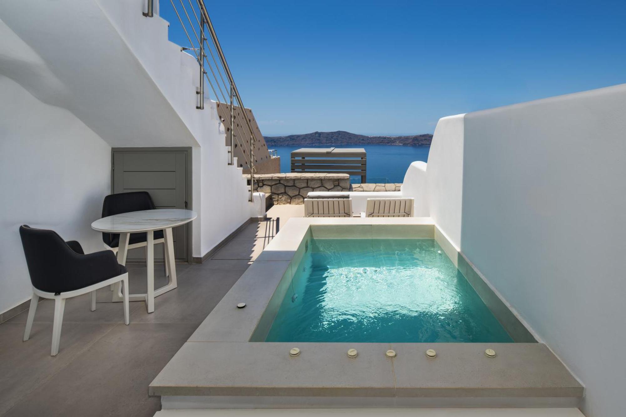 Suite with Outdoor Tub,1673950983:JPEG