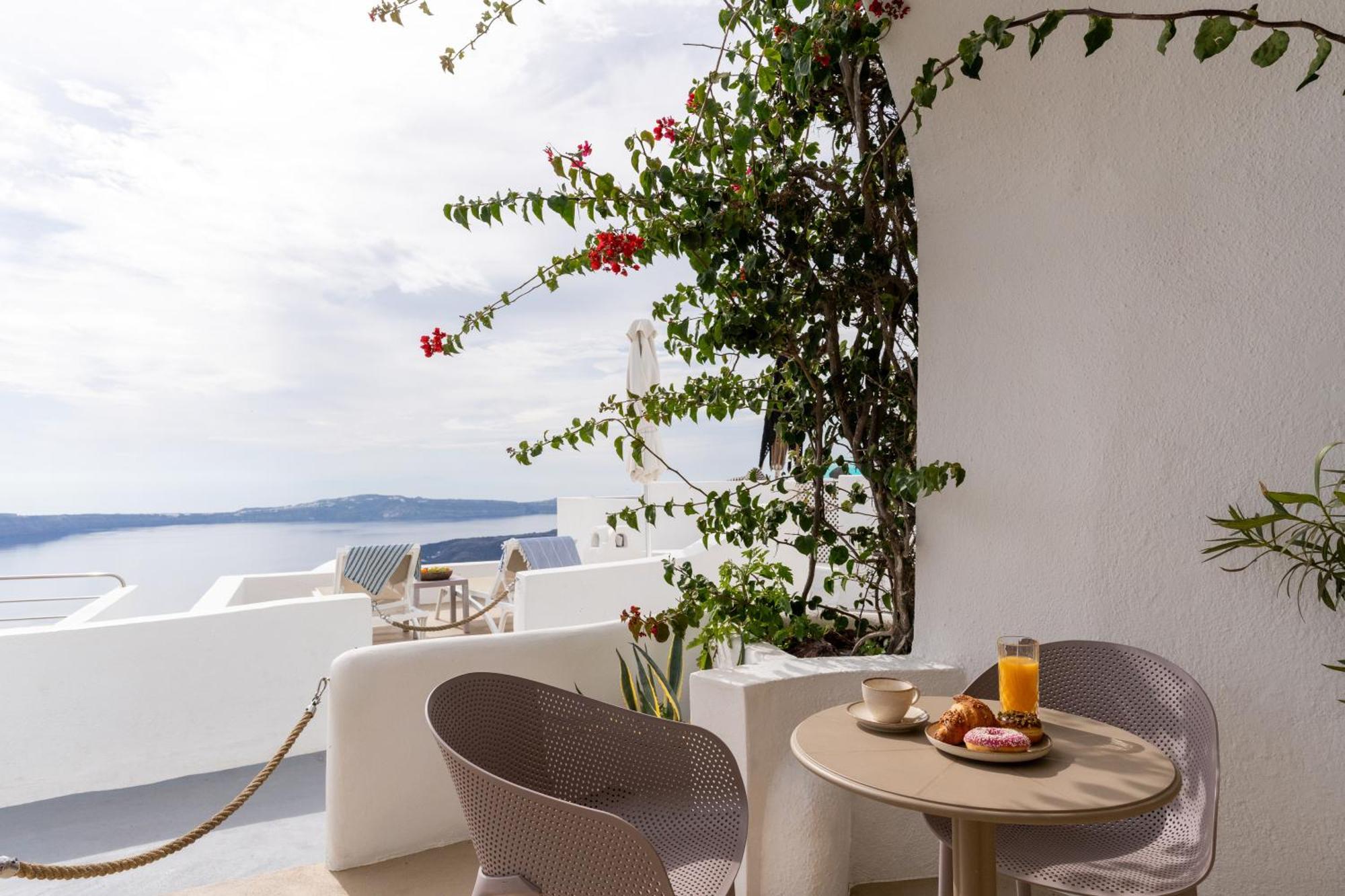 Cave Suite Caldera View