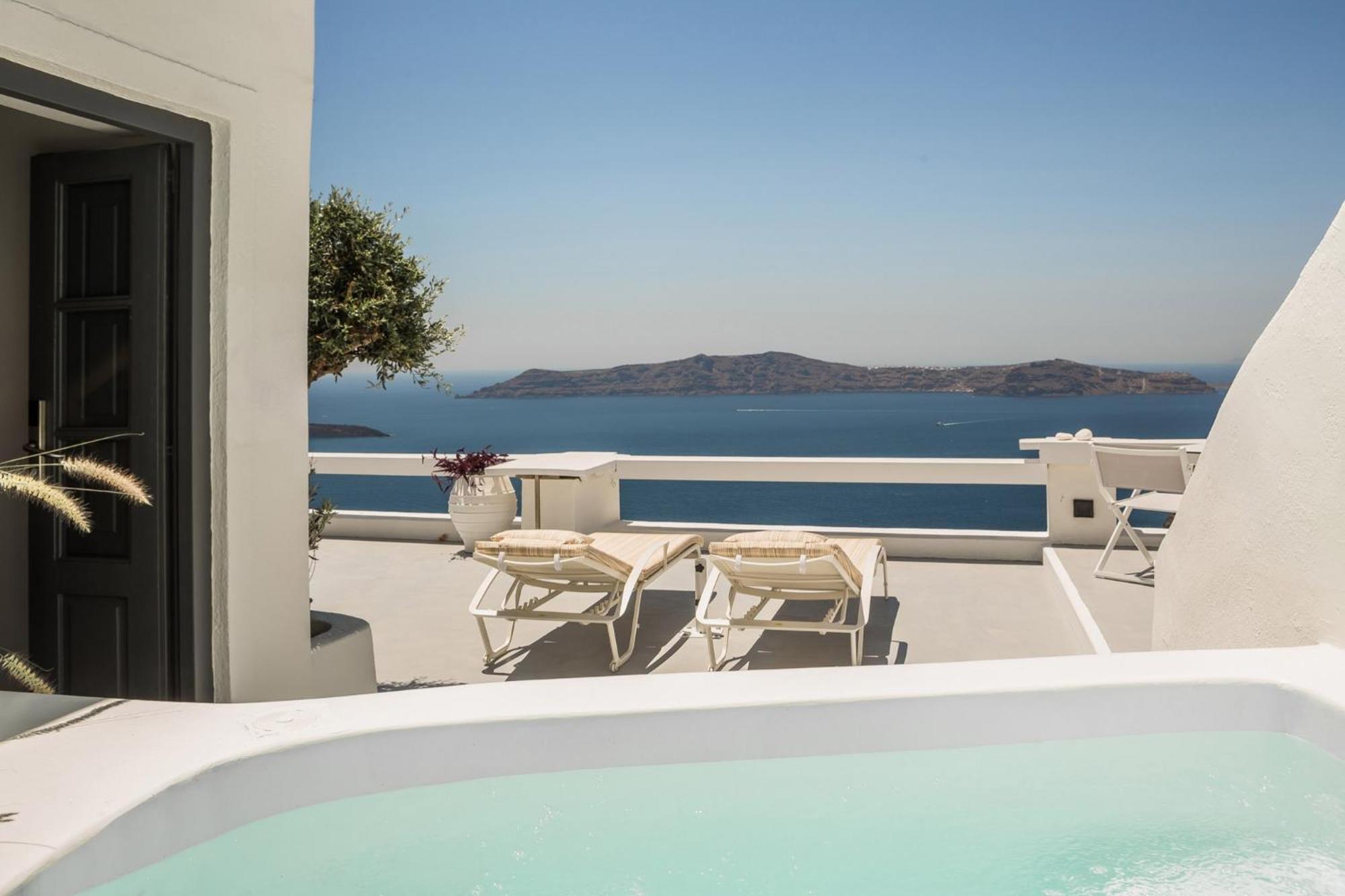 Honeymoon Suite with Private Outdoor Hot Tub, Caldera and Sea View,1756504437:JPEG