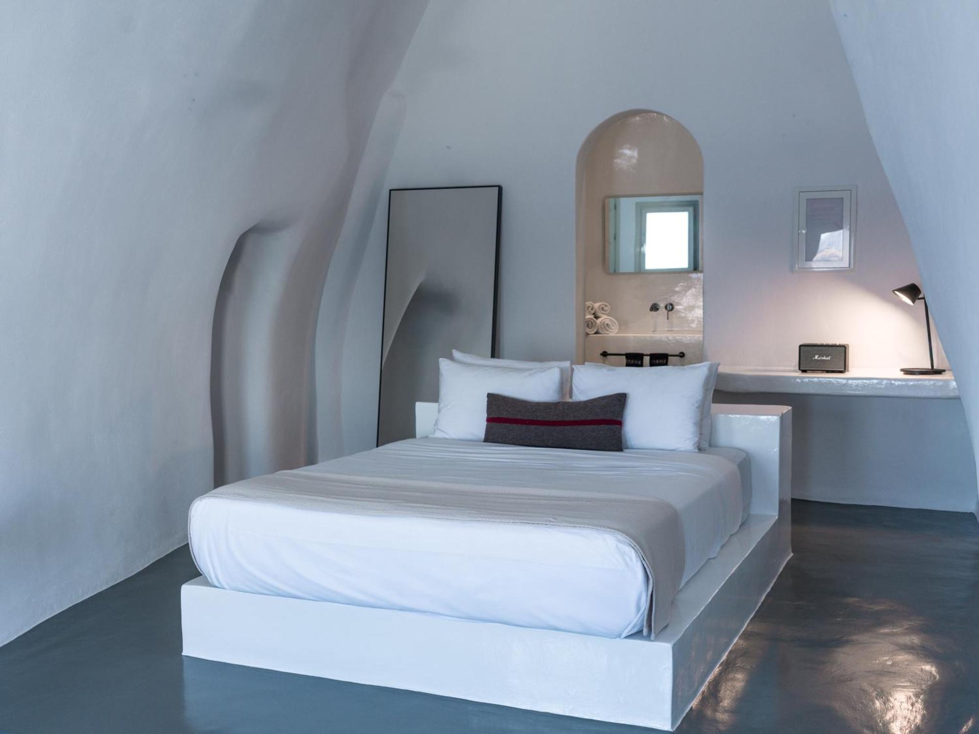 Cave Suite with Private pool