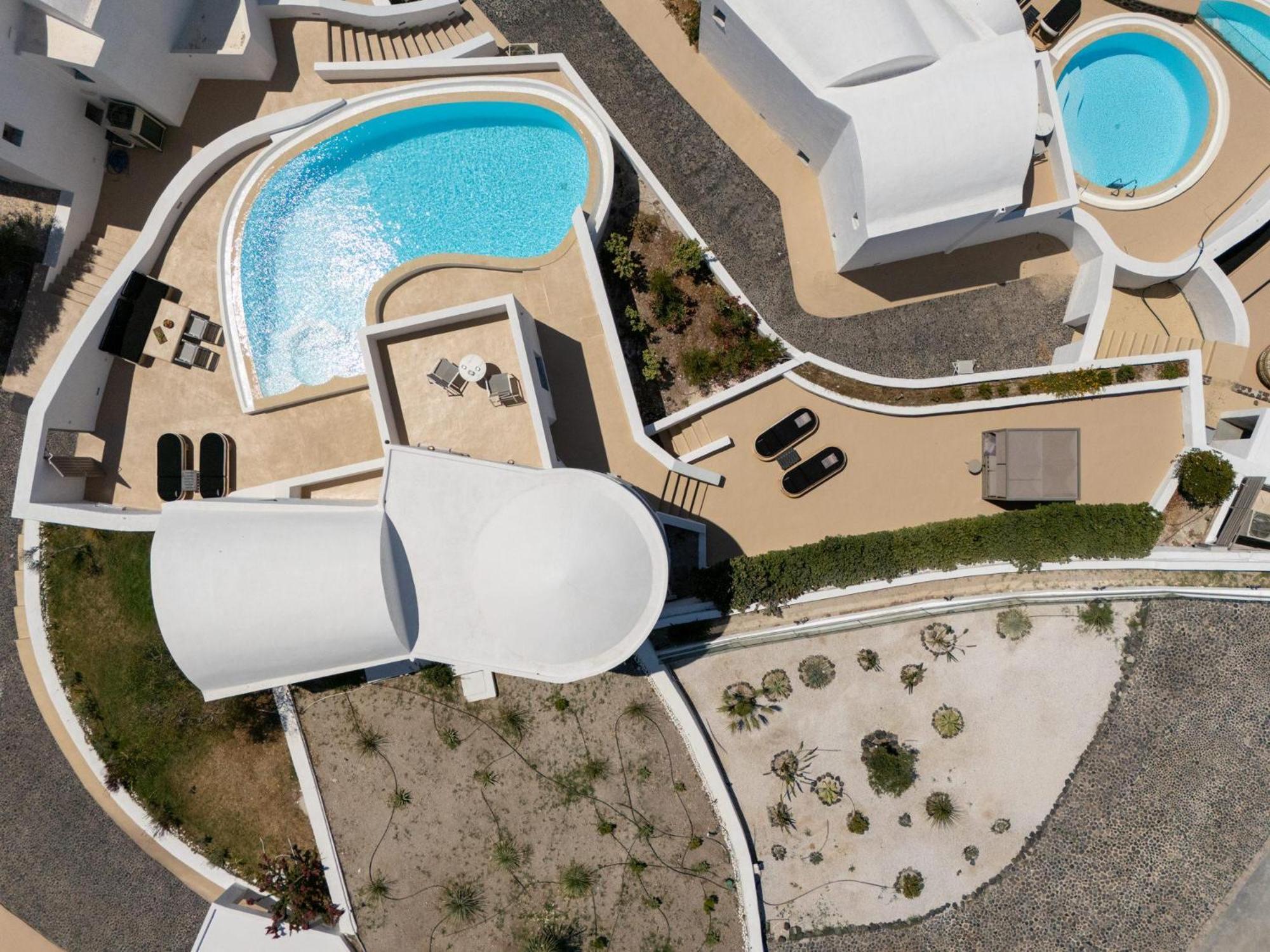 Ambassador Villa Three-Bedroom with Private Pool & Caldera View