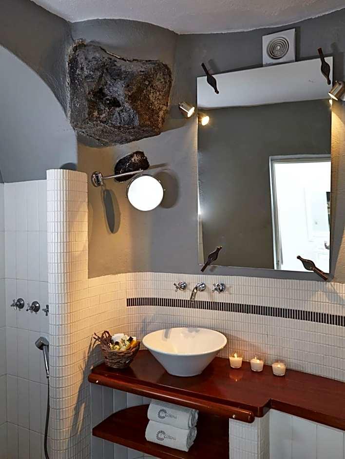 Superior Cave House Suite Caldera View
