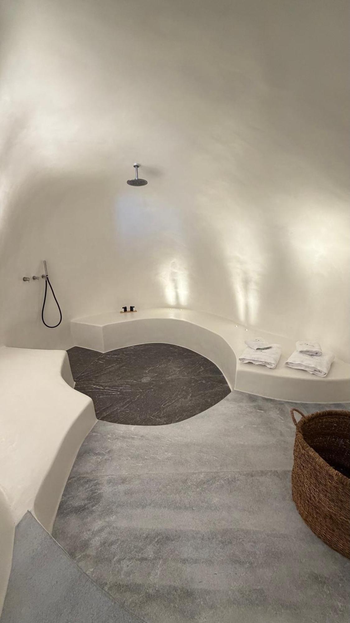 Captain's Suite outdoor Whirlpool