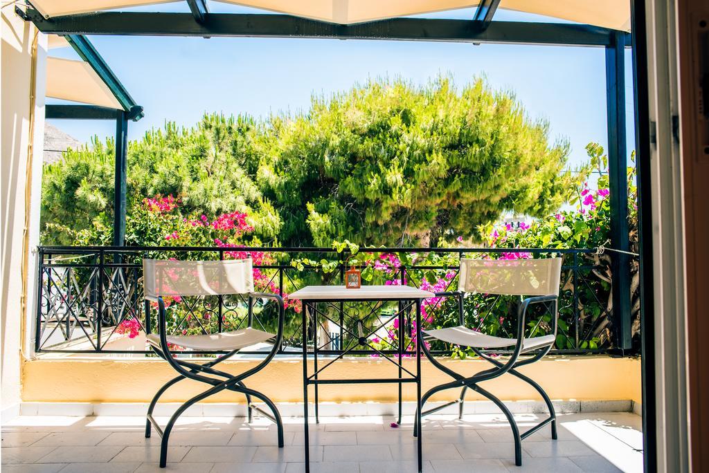 Triple Room Balcony