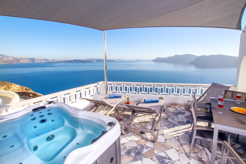 Deluxe Villa Caldera View