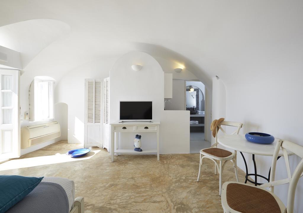 Executive Suite with Caldera View