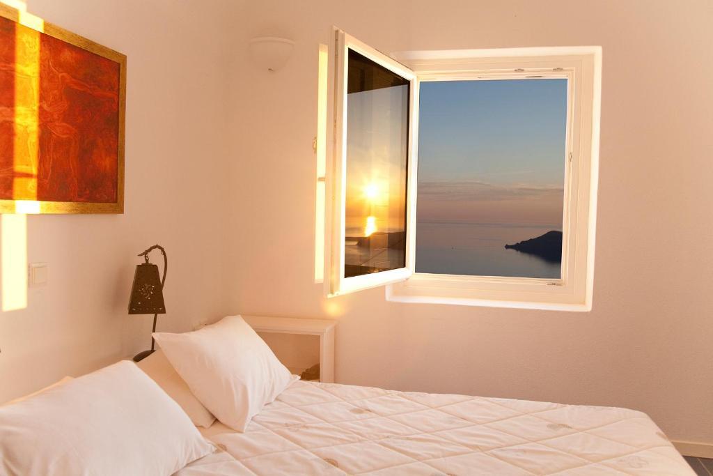 Suite with Private Sun Terrace and Caldera View,255927125:JPEG