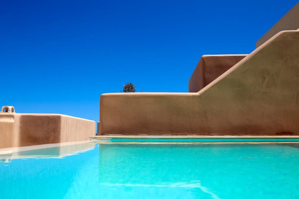 Master Suite with Private Pool,338764780:JPEG