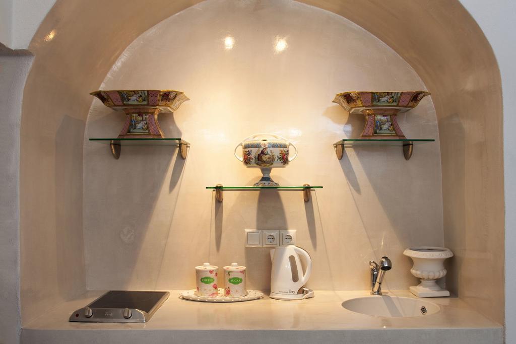 Silver Olive Luxury Cave House