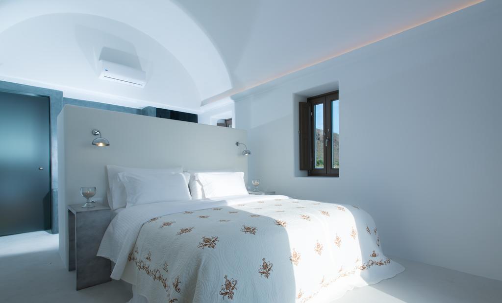 Luxury Villa with Private Pool and Sea View
