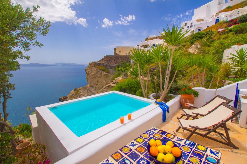 Villa Senior de 3 dormitorios con piscina pequeña al aire libre y vistas al mar