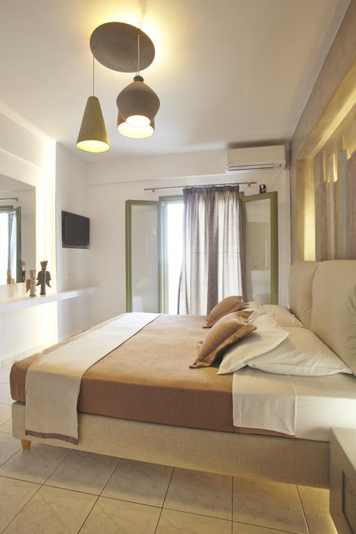 Deluxe Studio with Sea View,692702820:JPEG