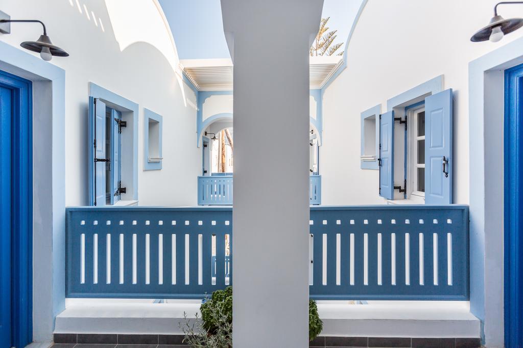 Traditional Apartment by Cocomat