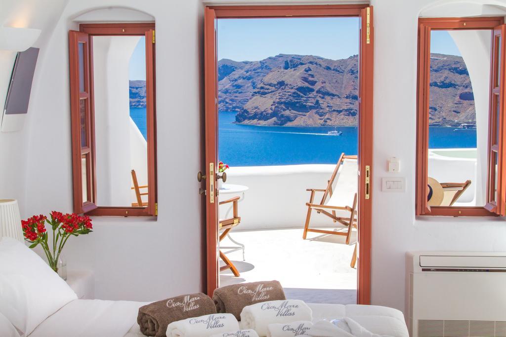 Honeymoon Cave Suite with Outdoor Hot Tub,443808978:JPEG