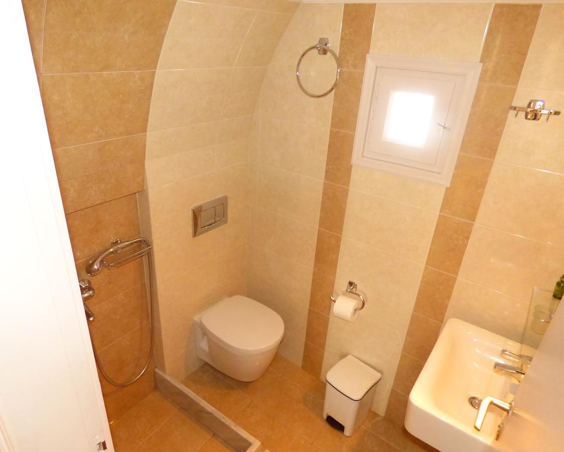 Estudio - Planta Superior (2 adultos)