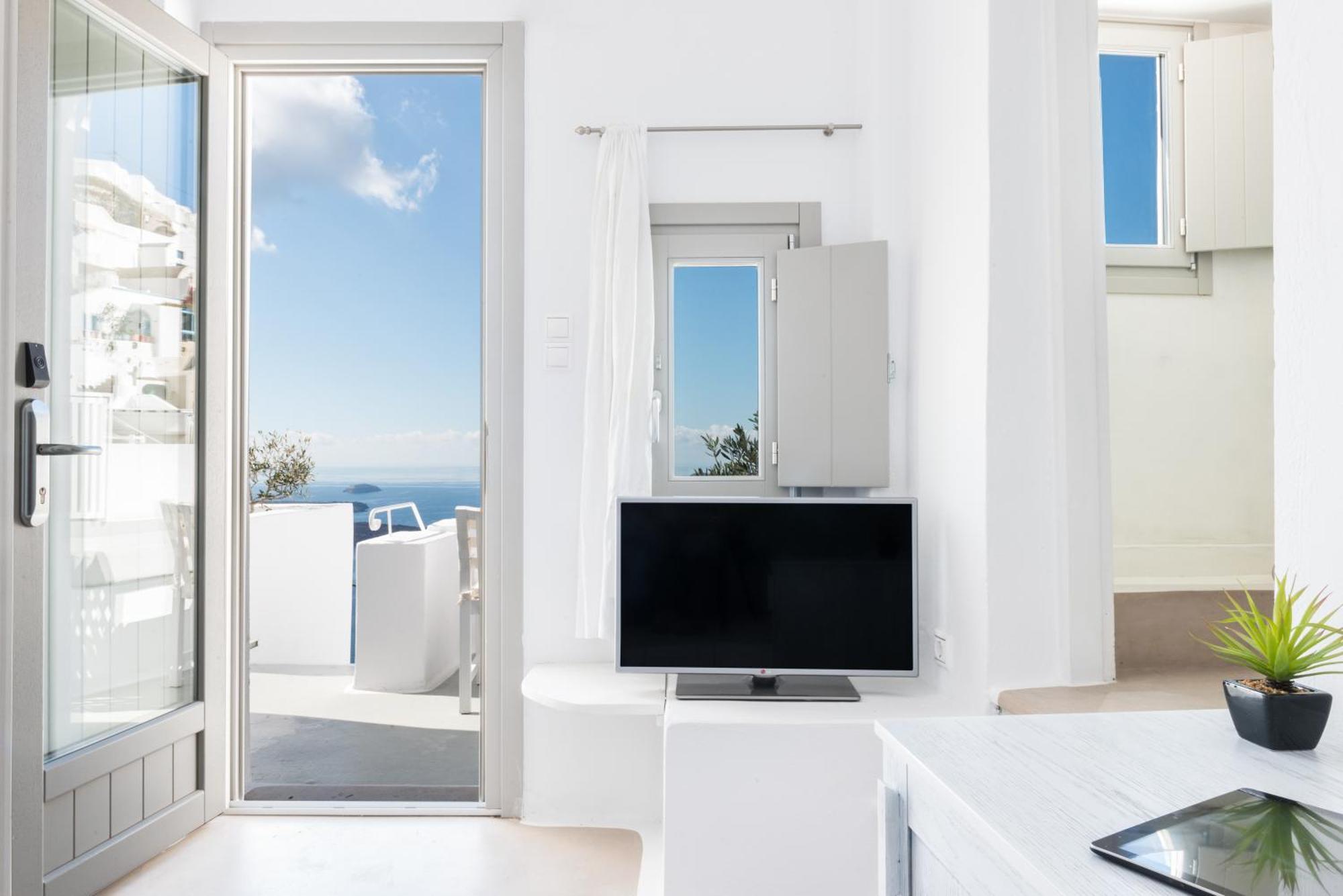 Superior Double Room Caldera View