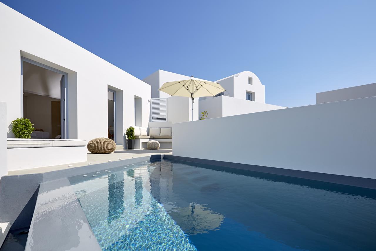 Deluxe Suite with Private Pool and Sea View,596408589:JPEG
